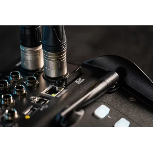 Allen & Heath CQ18T Цифровой микшерный пульт