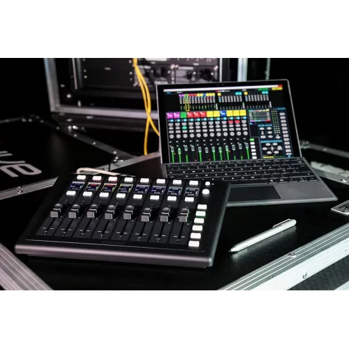Allen & Heath IP8 Дистанционный контроллер для dLive
