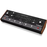 Behringer TORO Аналоговый бас-синтезатор