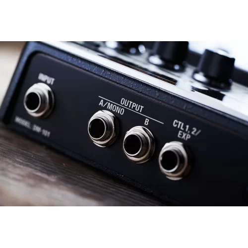 Boss DM-101 Гитарная педаль Delay Machine