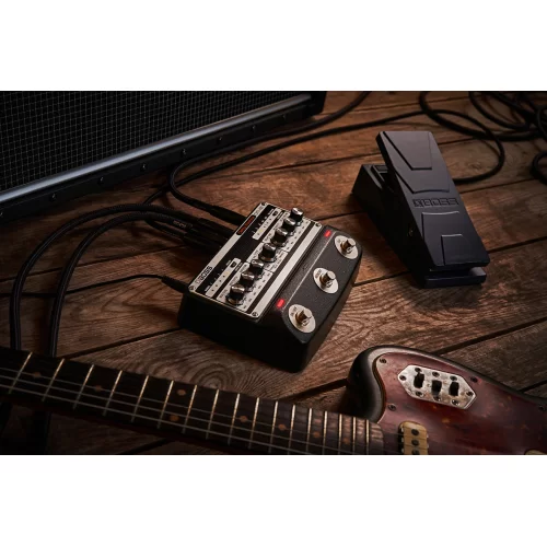 Boss DM-101 Гитарная педаль Delay Machine