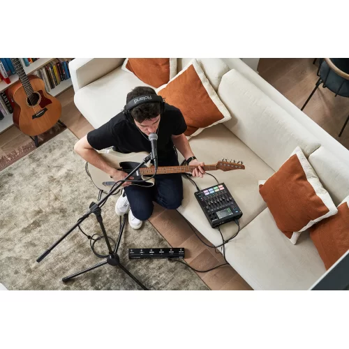Boss Gigcaster 8 (GCS-8) 8-канальный микшер и аудиоинтерфейс