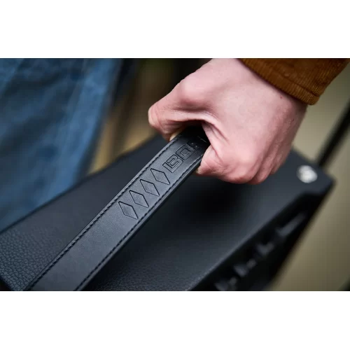 Boss Katana Mini X (KTN-MINI X) Гитарный портативный комбоусилитель, 10 Вт., 5"