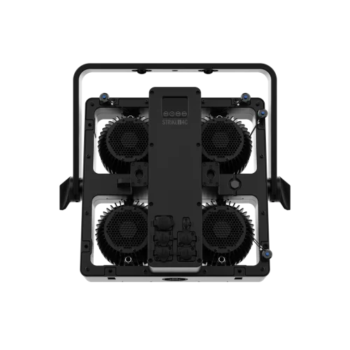 Chauvet-Professional Strike Array 4C Светодиодный блиндер, RGBA+WW, IP65
