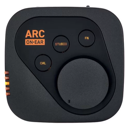 IK Multimedia ARC ON·EAR Автономный корректор для наушников