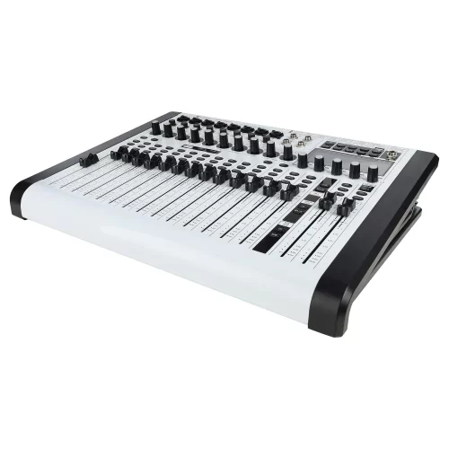 Intrend ITMIX-D 8-4 Цифровой микшерный пульт