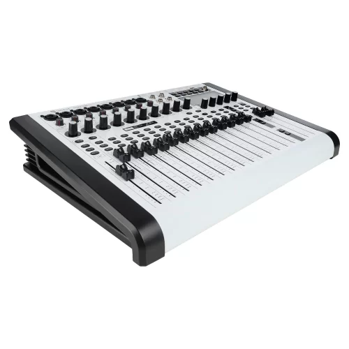 Intrend ITMIX-D 8-4 Цифровой микшерный пульт