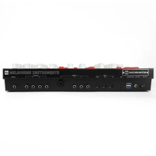 Melbourne Instruments Nina Аналоговый синтезатор