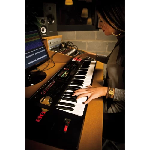 Roland FA-06 Рабочая станция