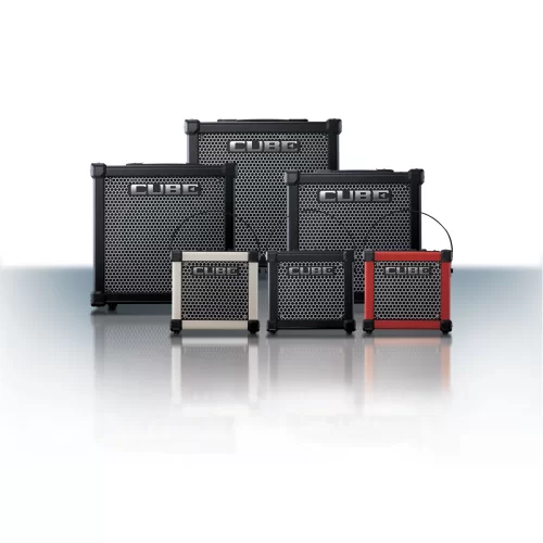 Roland Micro Cube GX Гитарный комбоусилитель, 2 Вт., 5"