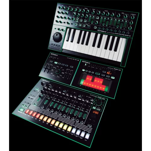 Roland TR-8 Драм-машина
