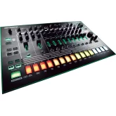 Roland TR-8 Драм-машина