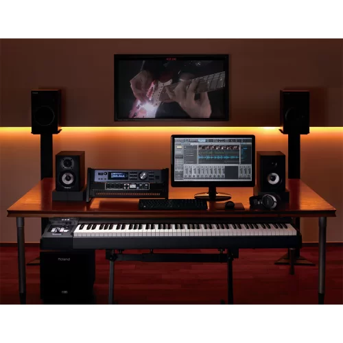 Roland UA-1010 Аудиоинтерфейс USB, 10х10