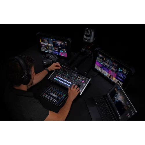 Roland V-160HD Видеомикшер