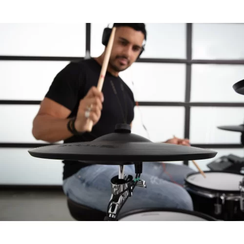 Roland VAD307 Электронная ударная установка