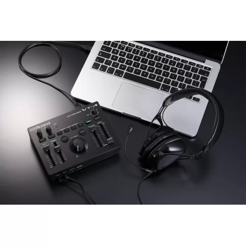 Roland VT-4 Вокальный процессор