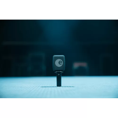 Sennheiser E 906 Динамический микрофон для гитарных усилителей