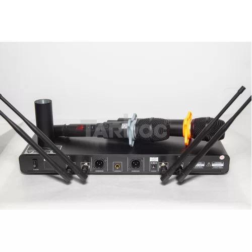 Tarboc K-37 Радиосистема с 2 ручными микрофонами