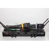 Tarboc SKM-900 Радиосистема с 2 ручными микрофонами
