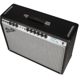 Fender '68 Vibrolux Reverb Гитарный ламповый комбоусилитель, 35 Вт., 2х10"