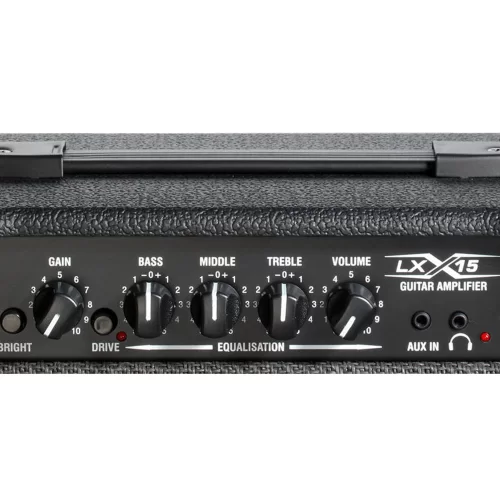 Laney LX15 Гитарный комбоусилитель, 15 Вт., 2х5"