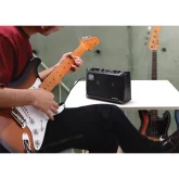 Roland MOBILE CUBE Комбоусилитель, 5 Вт., 2x4"